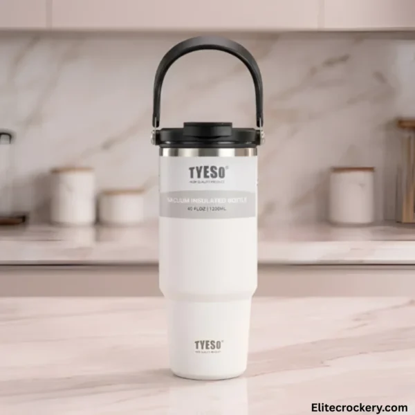 White Tyeso vacuum insulated tumbler